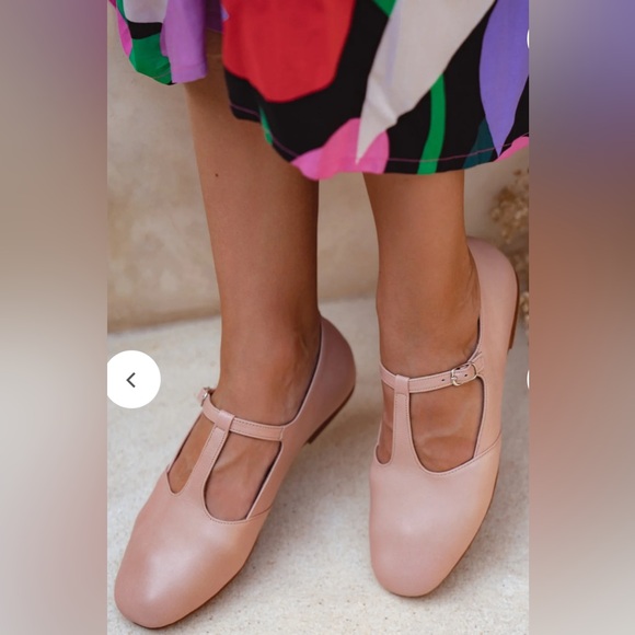 ELF Bali Elf Women’s Mary Jane Leather Flats Vintage Beige Size 8.5 NIB - Picture 1 of 5